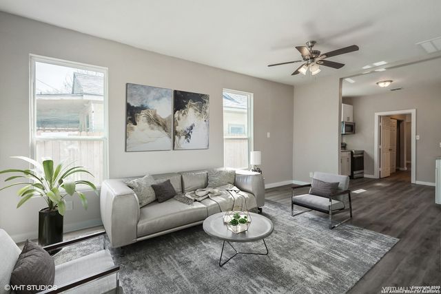 230 Micklejohn, San Antonio, TX 78207