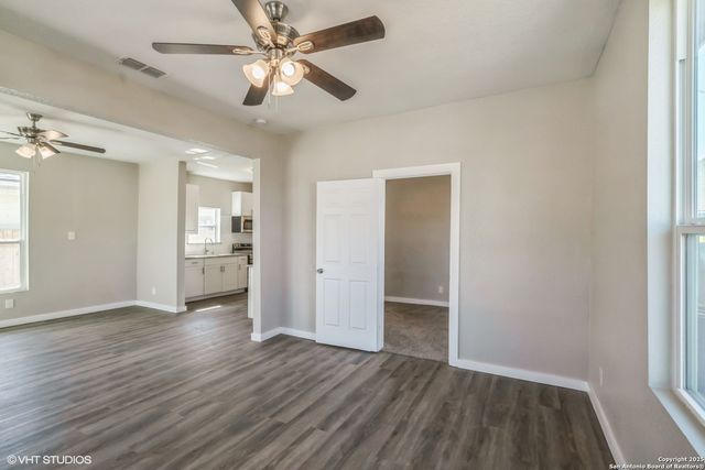 230 Micklejohn, San Antonio, TX 78207