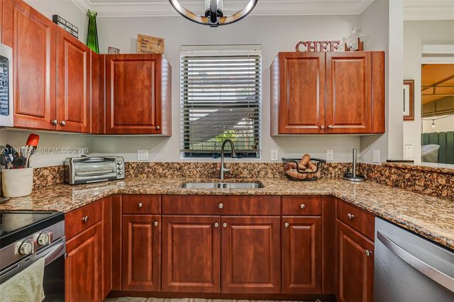 11246 SW 236th St, Homestead, FL 33032