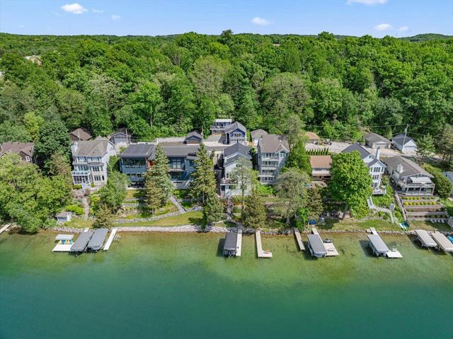 4763 Fontana Beach ROAD, West Bend, WI 53095