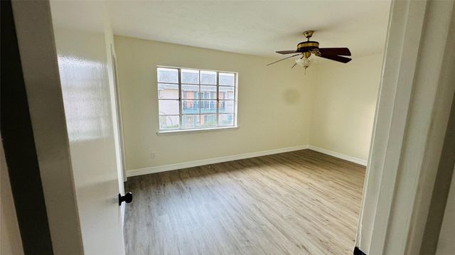 11437 Beechnut Street 1437, Houston, TX 77072