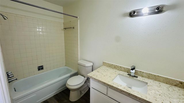 11437 Beechnut Street 1437, Houston, TX 77072