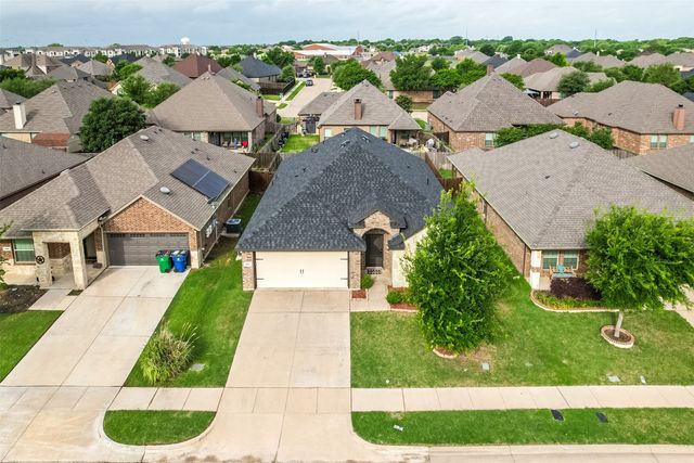 127 Garden Grove Drive, Waxahachie, TX 75165