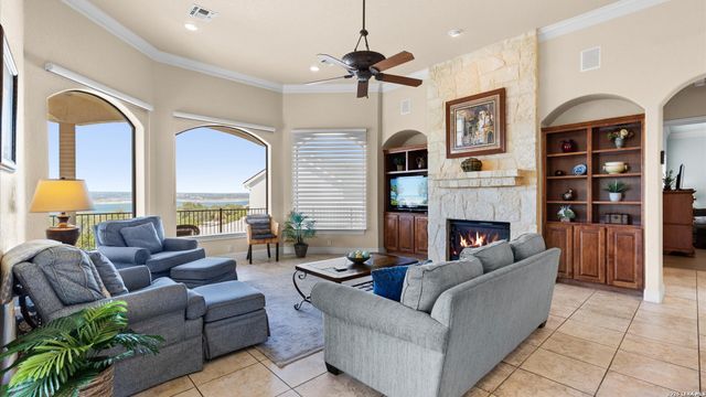 388 Scarlet, Canyon Lake, TX 78133