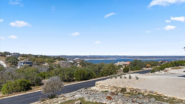 388 Scarlet, Canyon Lake, TX 78133
