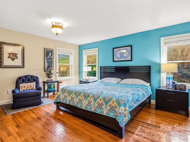 530 Windom Cove, Burnsville, NC 28714