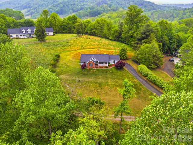 530 Windom Cove, Burnsville, NC 28714