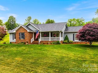 530 Windom Cove, Burnsville, NC 28714