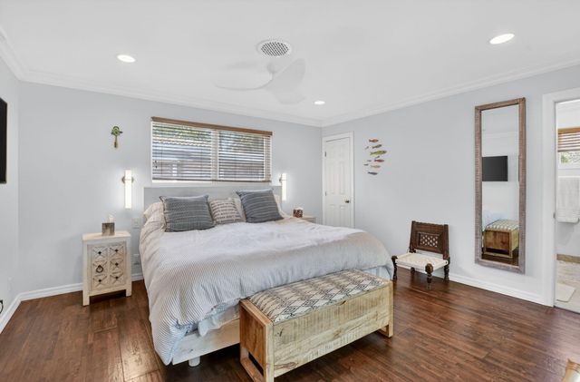 424 SW 7th Way, Boca Raton, FL 33486