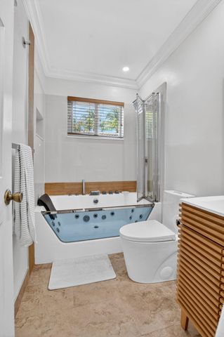 424 SW 7th Way, Boca Raton, FL 33486
