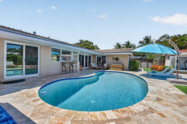 424 SW 7th Way, Boca Raton, FL 33486