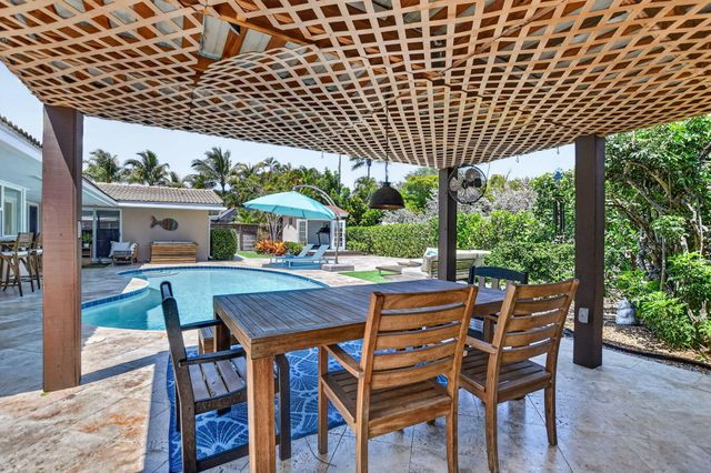 424 SW 7th Way, Boca Raton, FL 33486