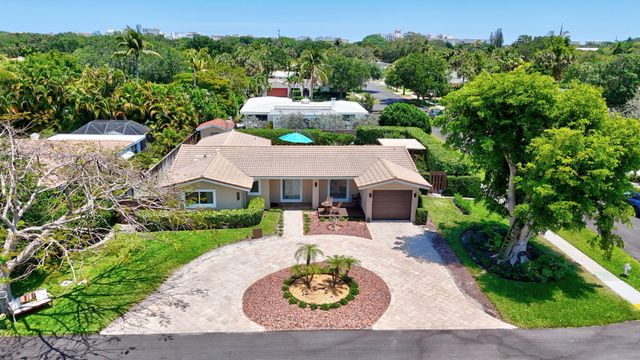 424 SW 7th Way, Boca Raton, FL 33486