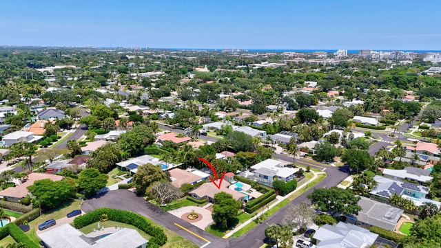 424 SW 7th Way, Boca Raton, FL 33486
