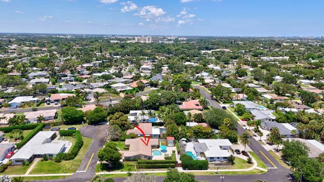 424 SW 7th Way, Boca Raton, FL 33486