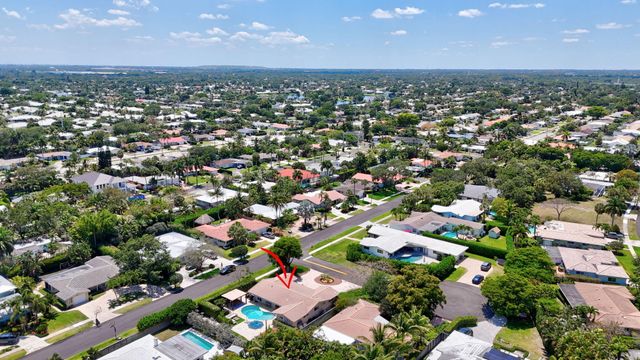 424 SW 7th Way, Boca Raton, FL 33486