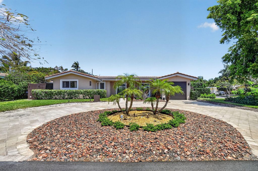 424 SW 7th Way, Boca Raton, FL 33486