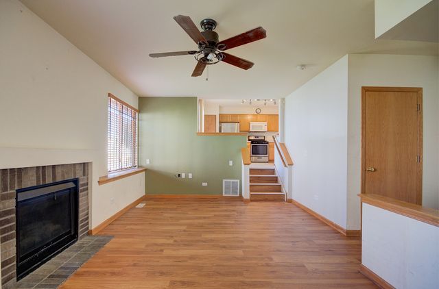 681 Springwood Drive, Joliet, IL 60431