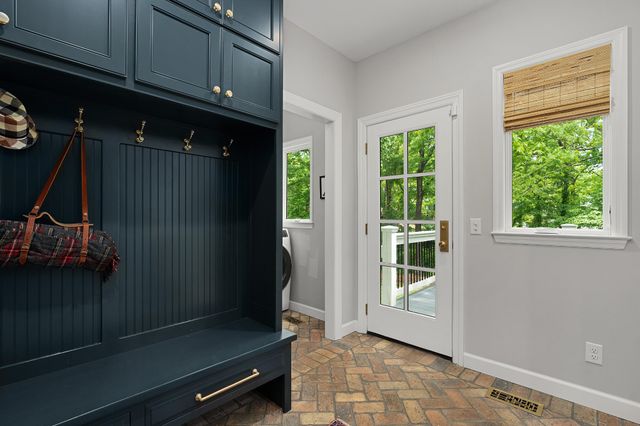 2404 Woodlair Way, Signal Mountain, TN 37377