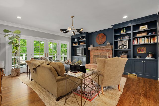 2404 Woodlair Way, Signal Mountain, TN 37377