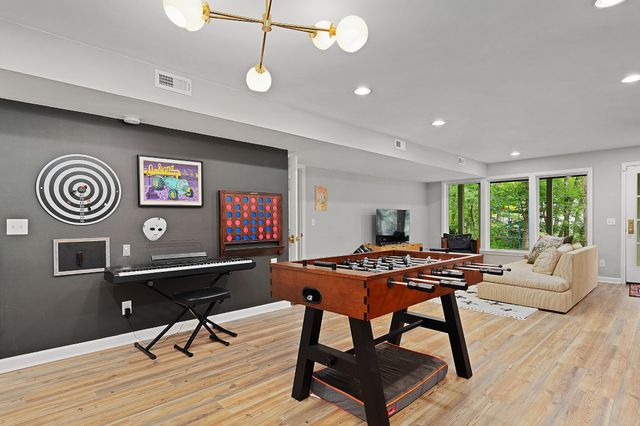 2404 Woodlair Way, Signal Mountain, TN 37377