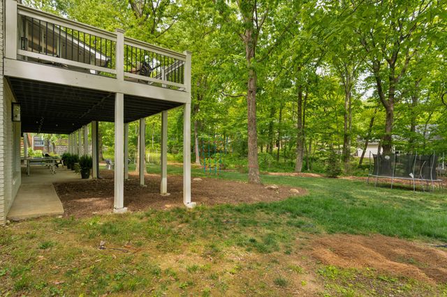 2404 Woodlair Way, Signal Mountain, TN 37377