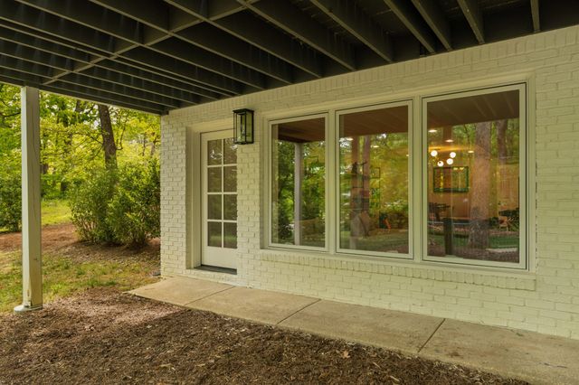 2404 Woodlair Way, Signal Mountain, TN 37377