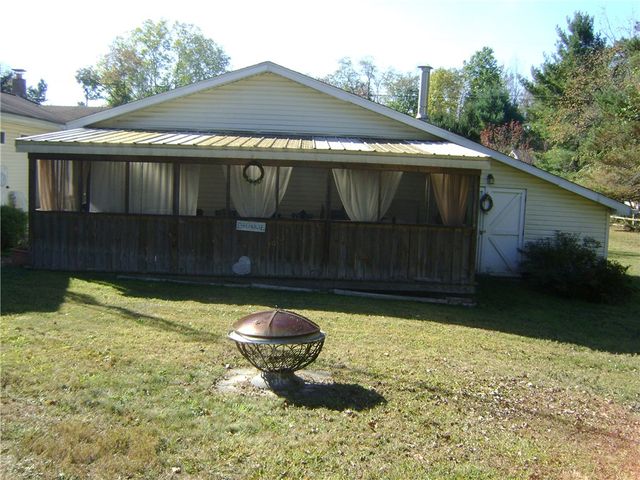 2092 McArthur Road, Jamestown, PA 16134