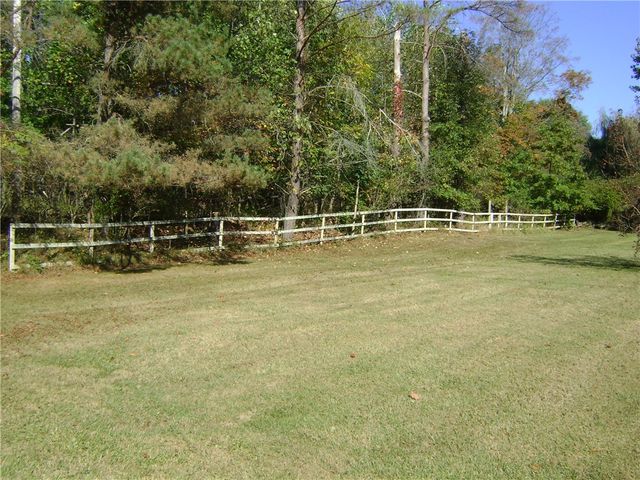 2092 McArthur Road, Jamestown, PA 16134