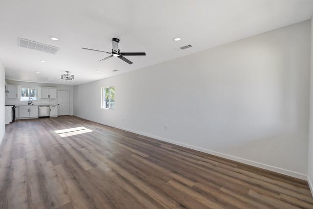 1344 S Liberty Street, Visalia, CA 93292