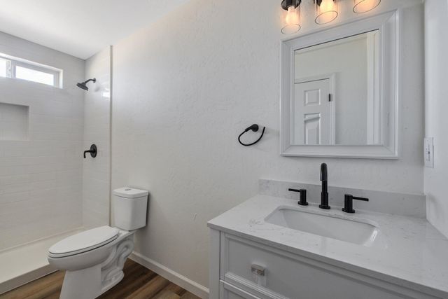 1344 S Liberty Street, Visalia, CA 93292