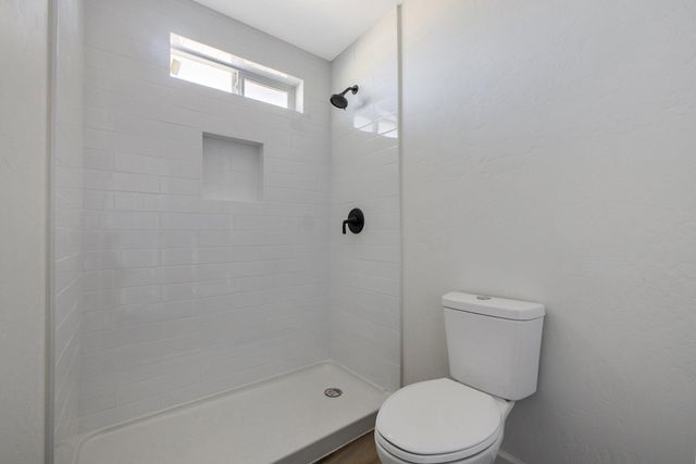 1344 S Liberty Street, Visalia, CA 93292