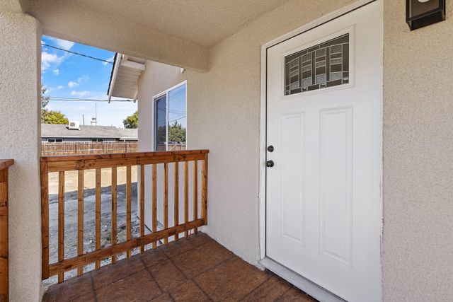 1344 S Liberty Street, Visalia, CA 93292