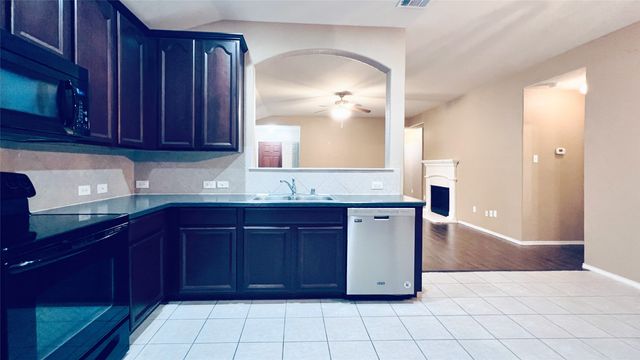 590 Arthur Drive, Lavon, TX 75166