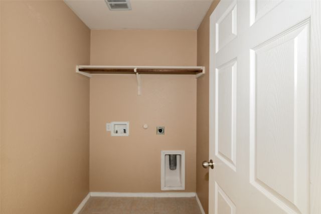 590 Arthur Drive, Lavon, TX 75166