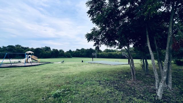 590 Arthur Drive, Lavon, TX 75166