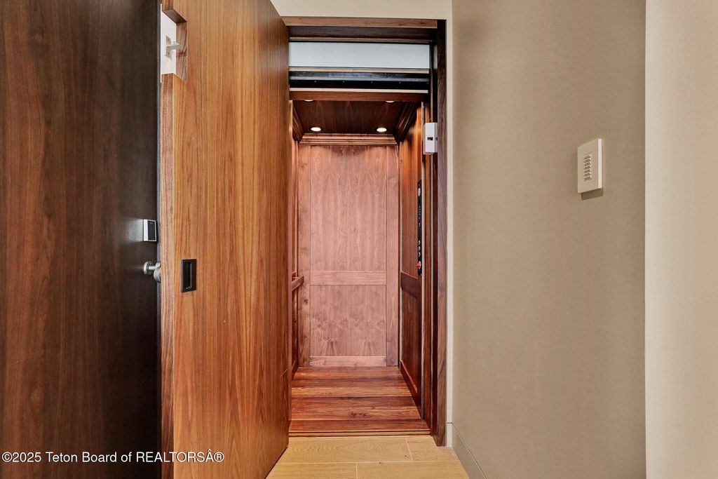 200 N WEST RIDGE Road, Jackson, WY 83001 photo 33