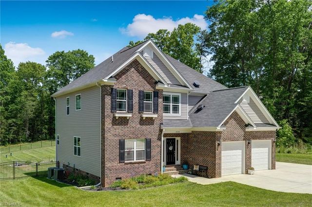 3220 Islay Court, Greensboro, NC 27455