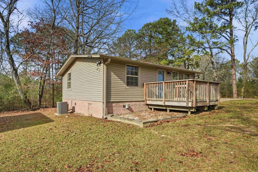 8911 and 8913 Johnson Road, Mabelvale, AR 72103