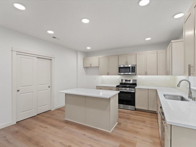 18115 E Barclay Ct, Spokane Valley, WA 99016