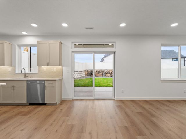 18115 E Barclay Ct, Spokane Valley, WA 99016