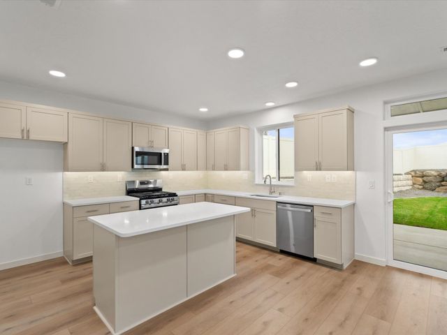 18115 E Barclay Ct, Spokane Valley, WA 99016