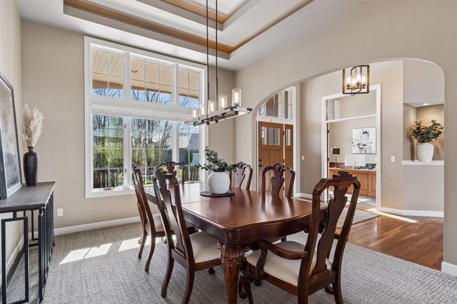 9943 Vagabond Lane N, Maple Grove, MN 55311