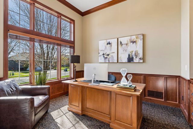 9943 Vagabond Lane N, Maple Grove, MN 55311
