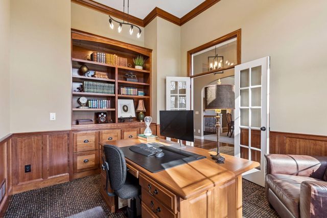 9943 Vagabond Lane N, Maple Grove, MN 55311