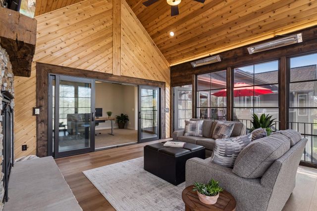 9943 Vagabond Lane N, Maple Grove, MN 55311