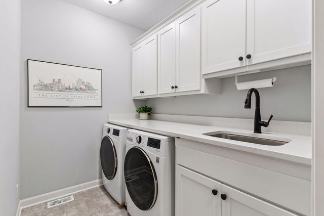 9943 Vagabond Lane N, Maple Grove, MN 55311