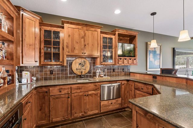 9943 Vagabond Lane N, Maple Grove, MN 55311
