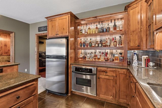 9943 Vagabond Lane N, Maple Grove, MN 55311