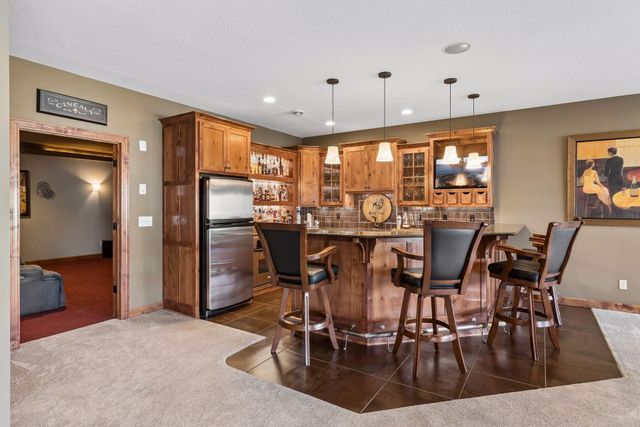9943 Vagabond Lane N, Maple Grove, MN 55311
